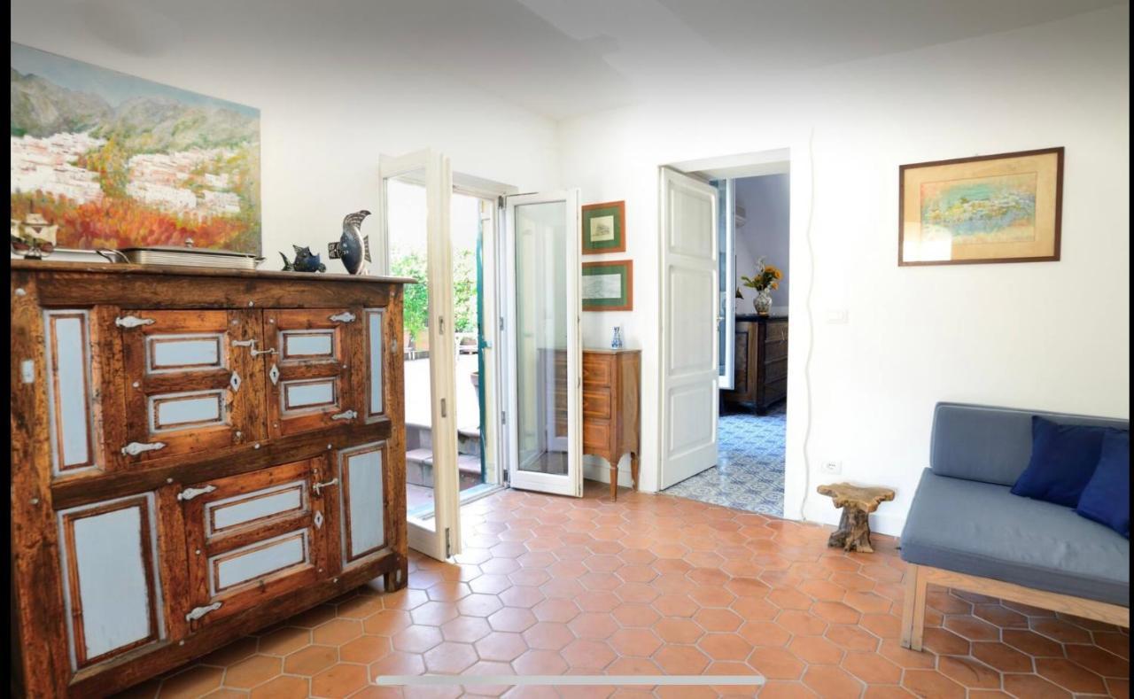 Apartamento Le Terrazze Di Chiaia Nápoles Exterior foto
